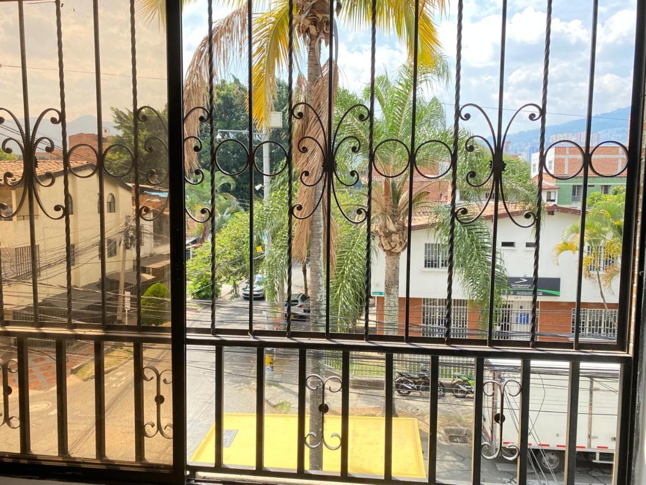 E2 Comodo Y Amplio Apartamento En Laureles Estadio 120 Mts2 Medellín Exteriér fotografie